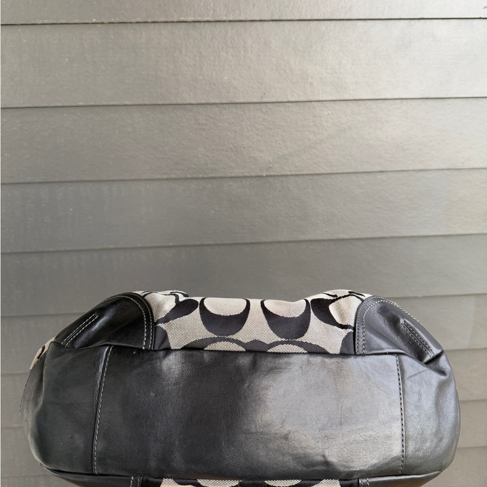 Y2K Vintage Coach Signtaure Ergo Shoulder Bag